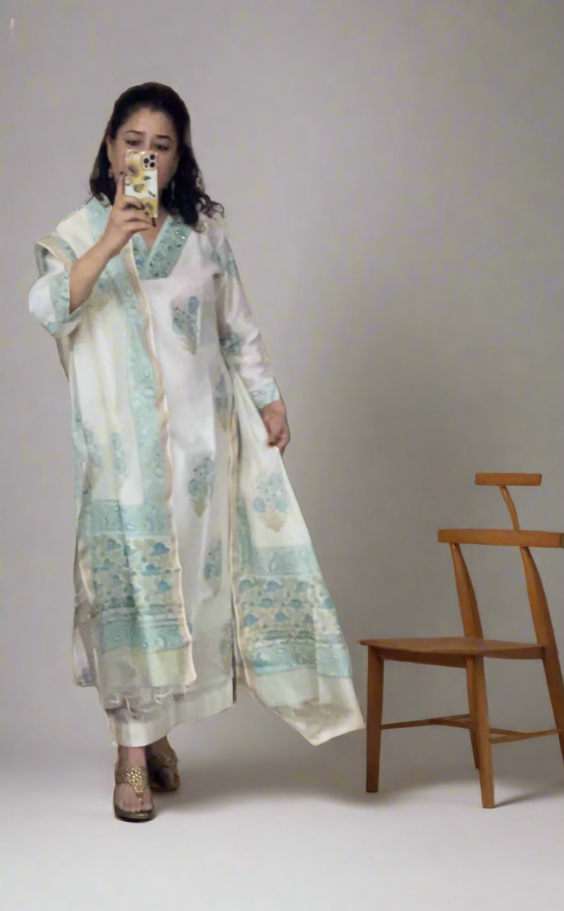 Hand Block Printed Embellished Chanderi Suit Set Cream & Blue