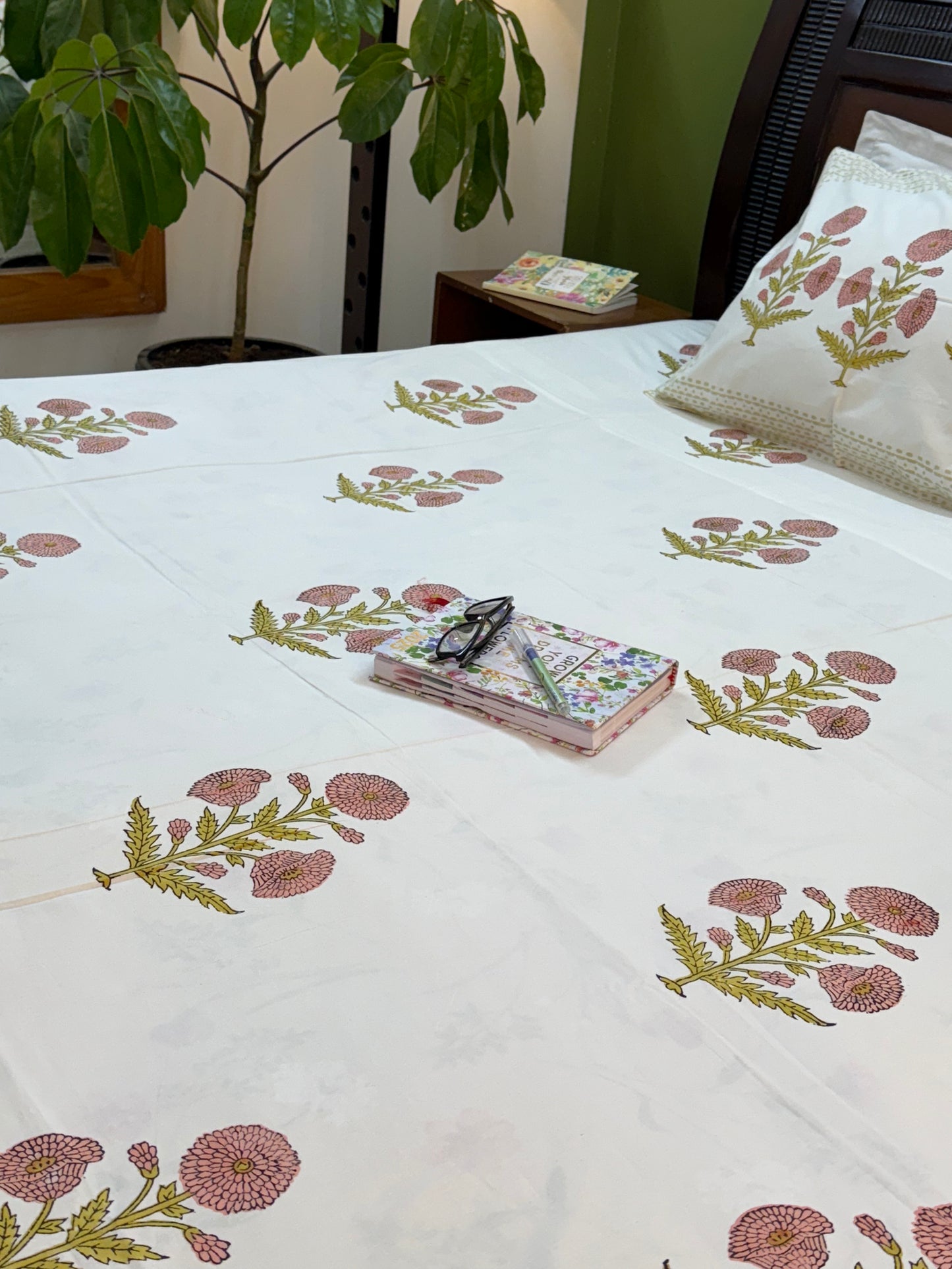 Hand Block printed King Size Bed sheet: Peach Dahlias