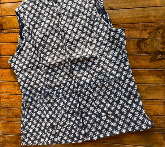 Sleeveless Jacket -4