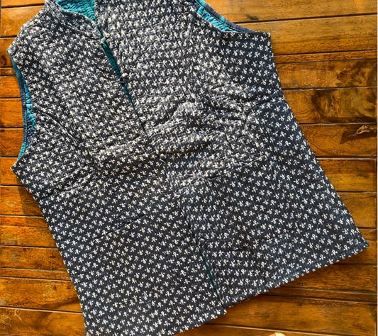 Sleeveless Jacket-5