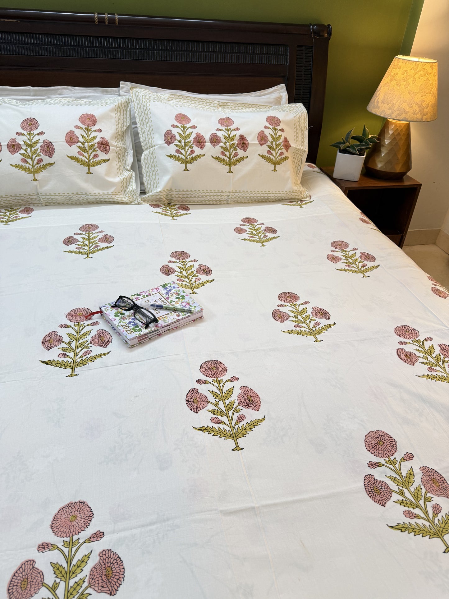 Hand Block printed King Size Bed sheet:  Peach Dahlias